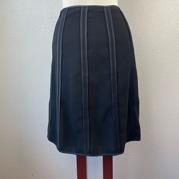 Drama Midi Skirt Size 2 EUC - Picture 5 of 7